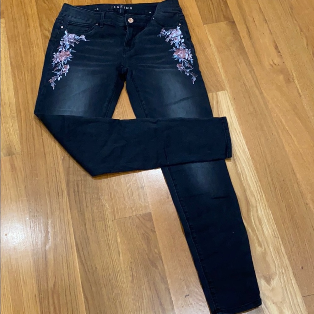 WHBM Jegging Jean